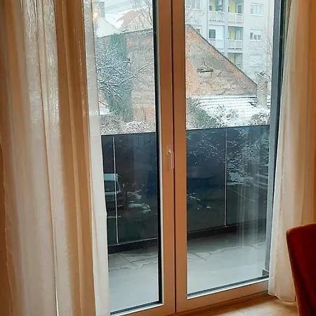 Dis Apartman *